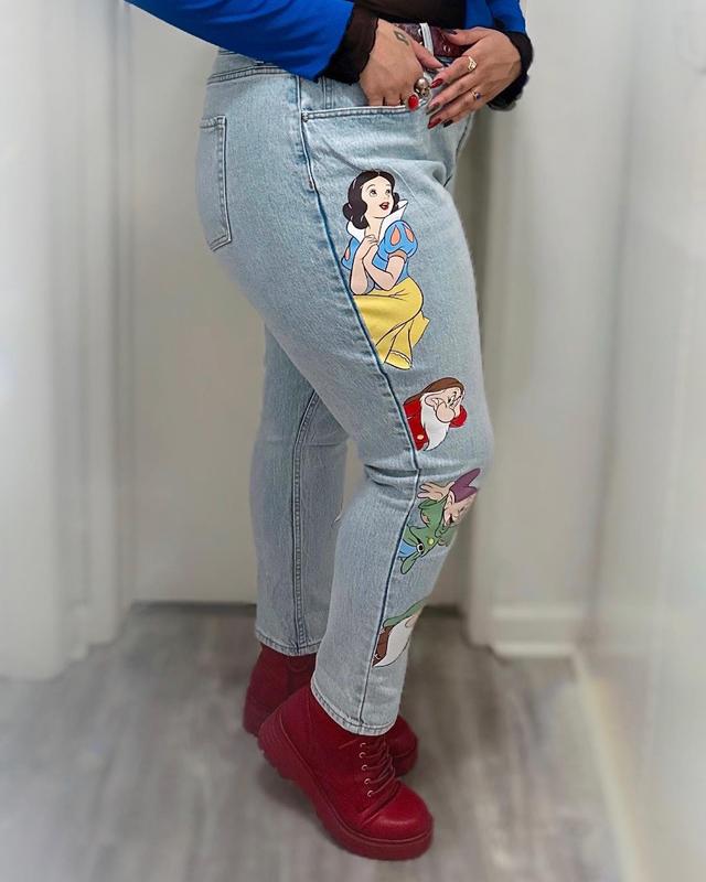 Disney - こそmama Her Universe Disney Snow White And The Seven Dwarfs Mom
