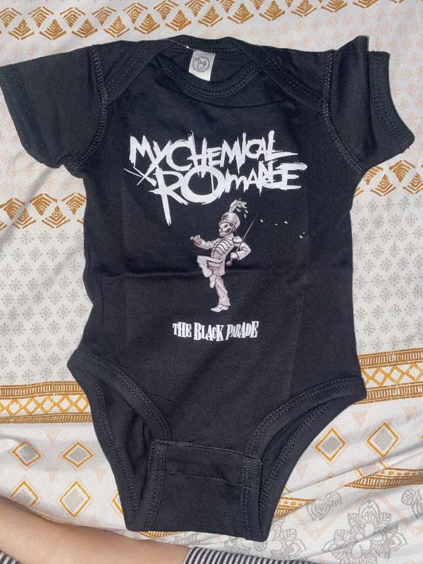 Hot topic 2025 baby onesies