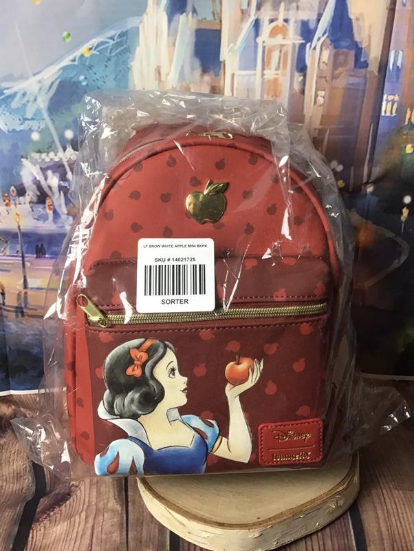 Loungefly Disney Snow White And The Seven Dwarfs Red Apple  display picture 1