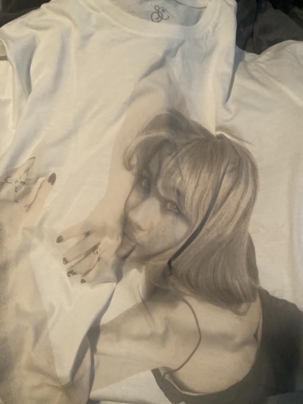 Sabrina Carpenter Emails Image Boyfriend Fit Girls T-Shirt