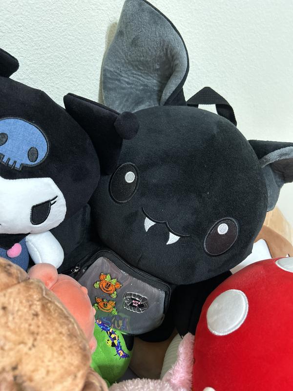 Vampire Bat Plush Pin Collector Mini Backpack | Hot Topic display picture 2