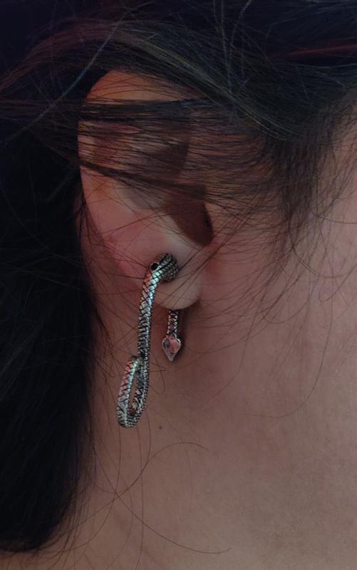 Hot topic deals snake earrings