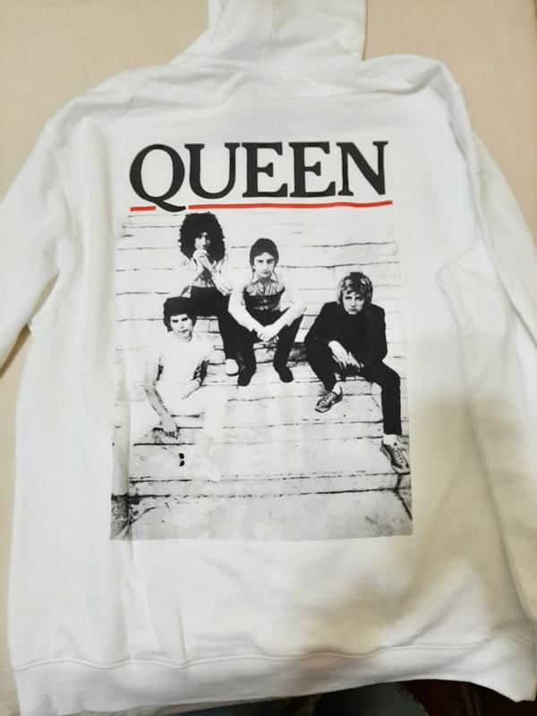 Queen hoodie hot topic hotsell