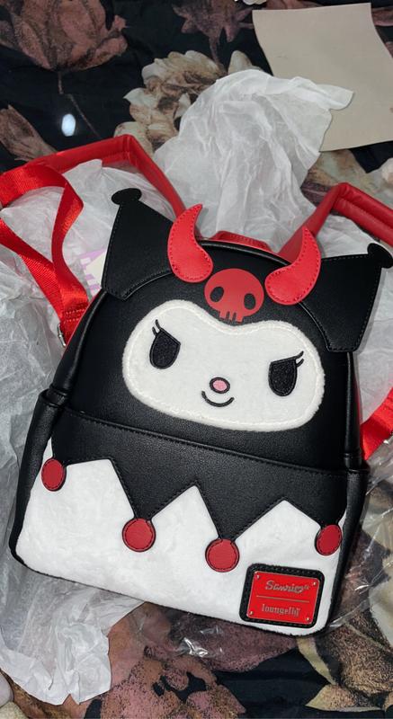 Loungefly Sanrio Kuromi Devil Mini Backpack 2022 HT Expo  display picture 1