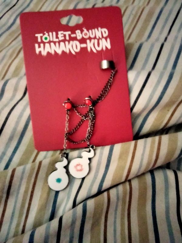 Toilet-Bound Hanako-Kun Hakujoudai Mismatch Cuff Earrings | Hot Topic