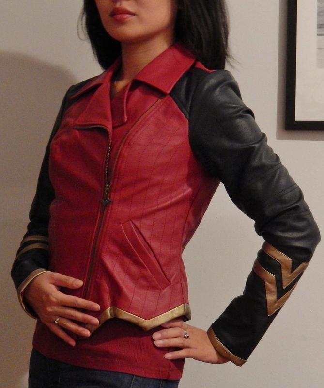 Hot topic shop wonder woman jacket