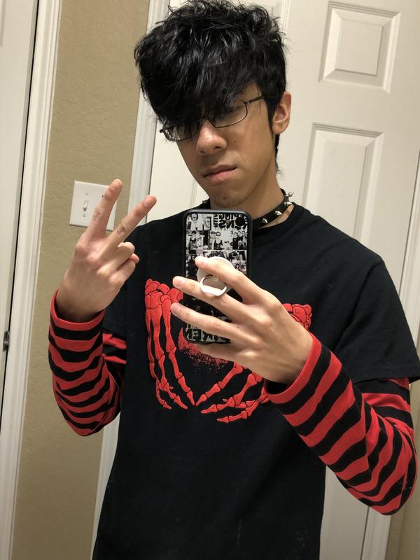 e boy striped shirt