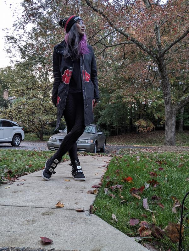 Akatsuki hoodie hot sale hot topic