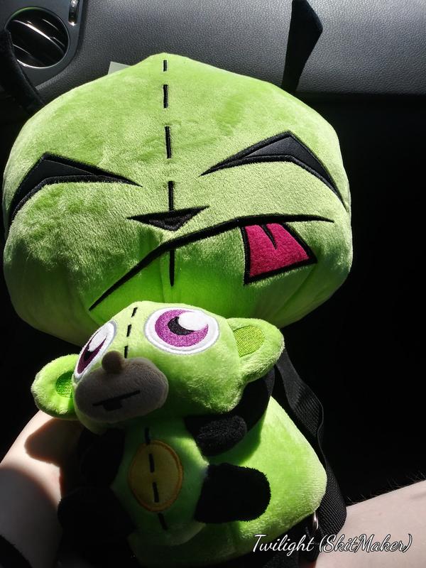 Invader Zim GIR With Monkey Plush Backpack | Hot Topic display picture 1