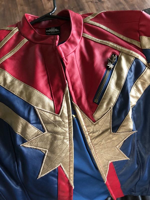 Hot topic clearance captain marvel jacket