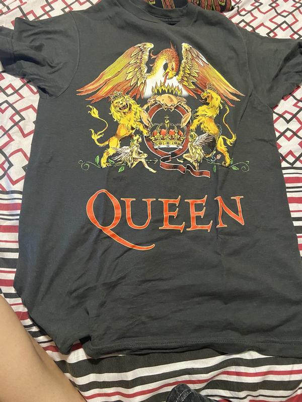 Queen logo best sale t shirt