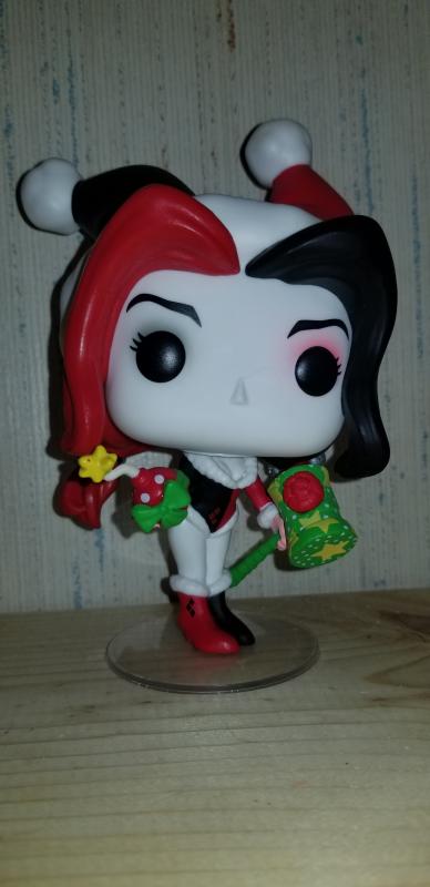 G6 Funko Pop DC Hot Topic Exclusive Harley Quinn Pink & White