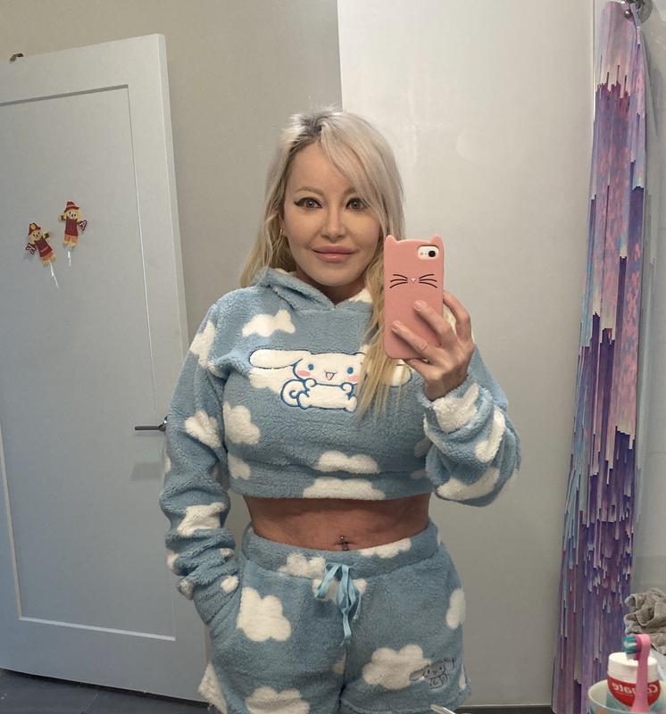 Cinnamoroll Cloud Fuzzy Girls Lounge Set | Hot Topic