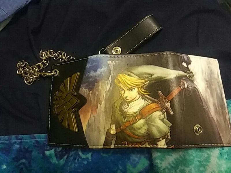 The Legend Of Zelda: Twilight Princess Tri-Fold Chain Wallet