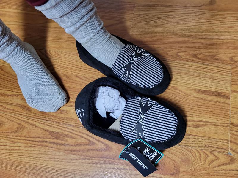 Hot hot sale topic slippers