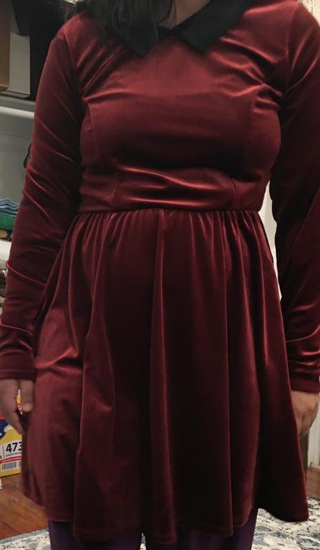 open lace back dress Happy Clothing Velvet V-Neck Petal Strapless Velvet Midi Dress in Red main image 1