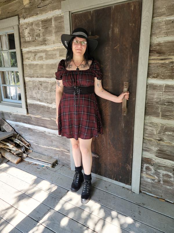 Hot topic outlet red plaid dress