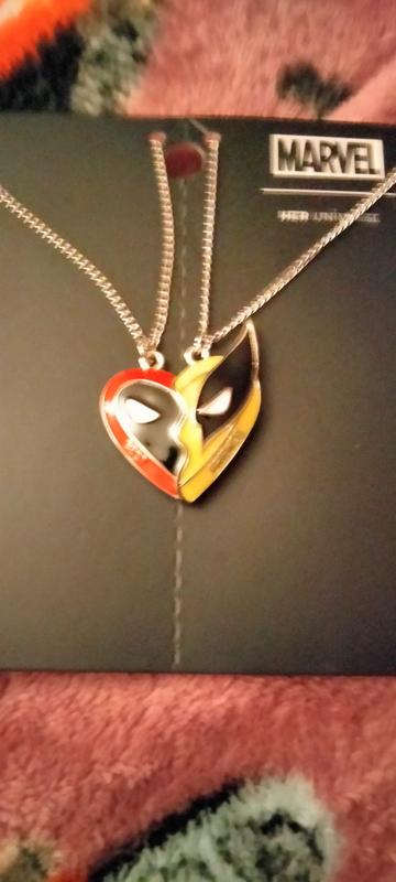 Set Gioielli Deadpool Con Ciondolo Cuore Divisibile – Collana, Bracciale E Portachiavi Per Migliori Amici, Accessori Supereroi Marvel, Regalo Ideale Per Fan