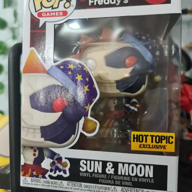 Funko Five Night's At Freddy's Pop! Games Sun & Moon Vinyl Figure Hot Topic  Exclusive