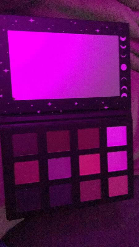 Hot Topic Is Selling a “Mean Girls” Eyeshadow Palette