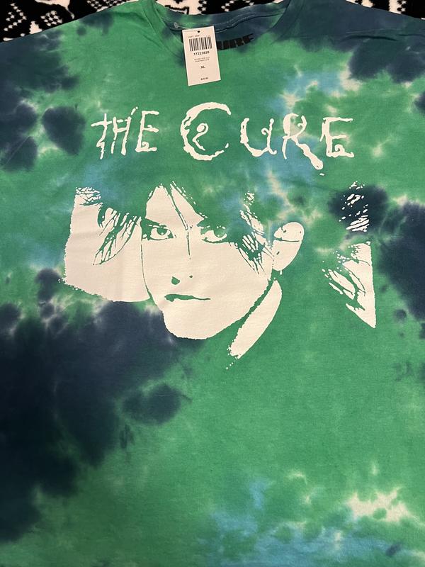 the cure shirt hot topic