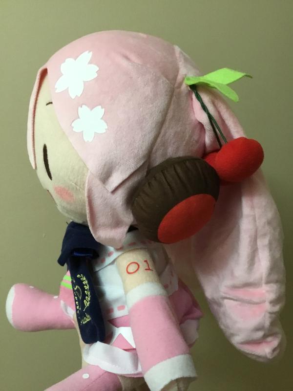 Hatsune miku plush hot topic discount