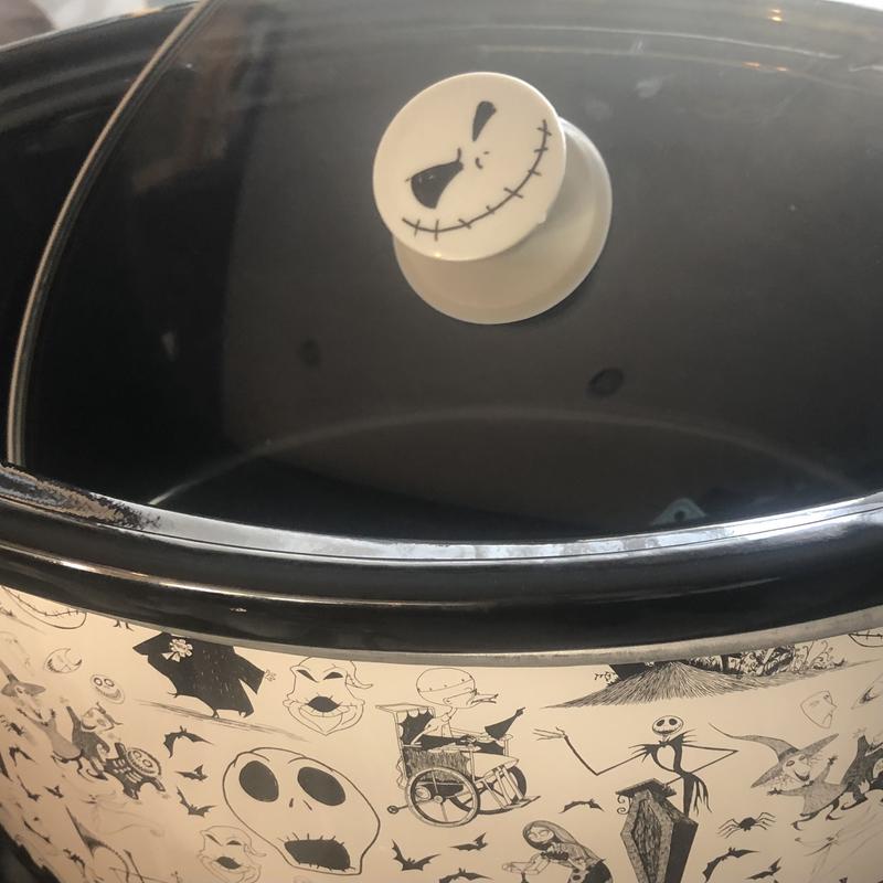 Disney Nightmare Before Christmas 7 Quart Crescent Moon Slow