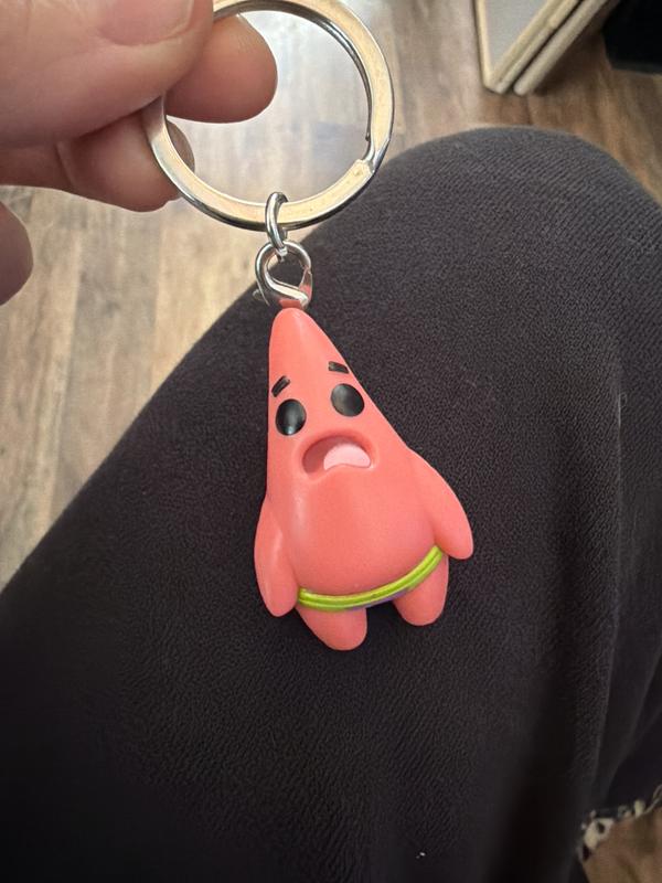 Funko Pop! Sleutelhanger: Spongebob Squarepants - Patrick Star met Wedgie Novelty Sleutelhanger - Verzamelbare Mini Figuur - Kous Filler - Cadeau-Idee - Officiële Merchandise - Cartoon Fans - Rugzak