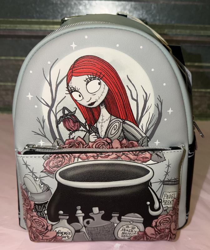Loungefly The Nightmare Before Christmas Sally Cauldron Mini  display picture 3