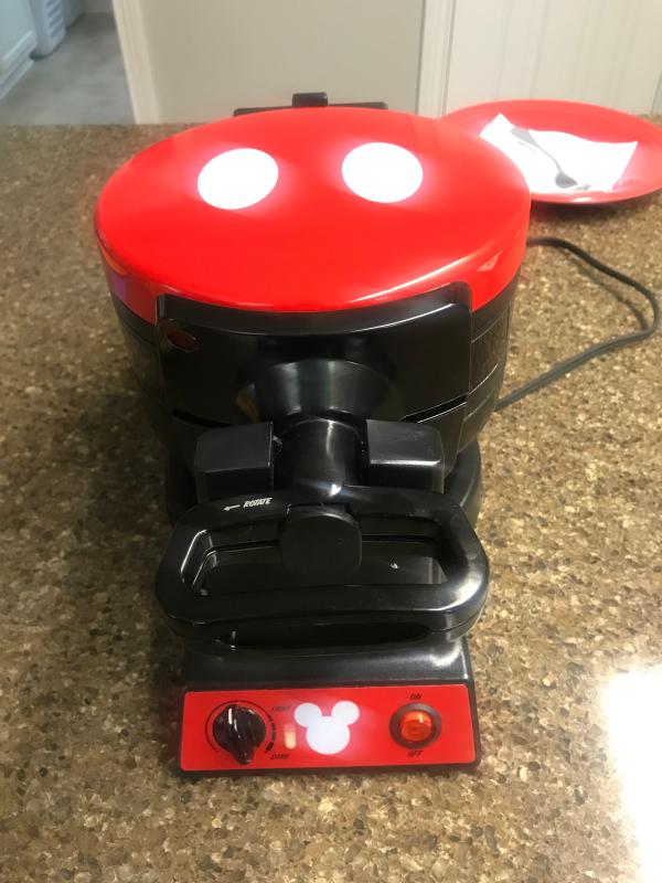 Mickey's 90th Anniversary Coffee Maker Review 