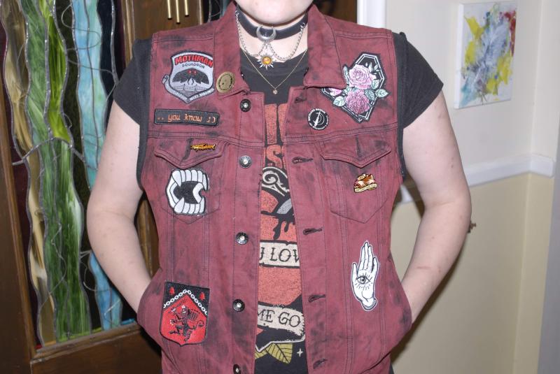 Hot topic deals rude vest