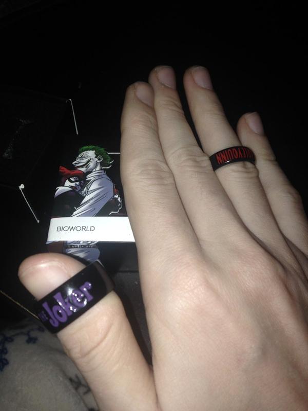 Dc Comics The Joker Harley Quinn Ring Set