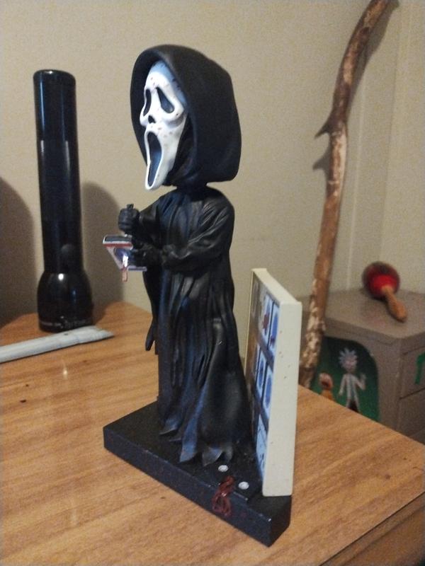 ロイヤルボブルズ　スクリーム　ゴーストフェイス　ヘッドノッカー Scream Ghost Face with Pumpkin NECA Head Knocker Bobblehead