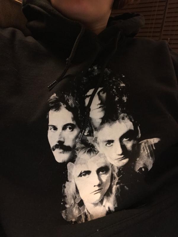 Queen forever hoodie best sale