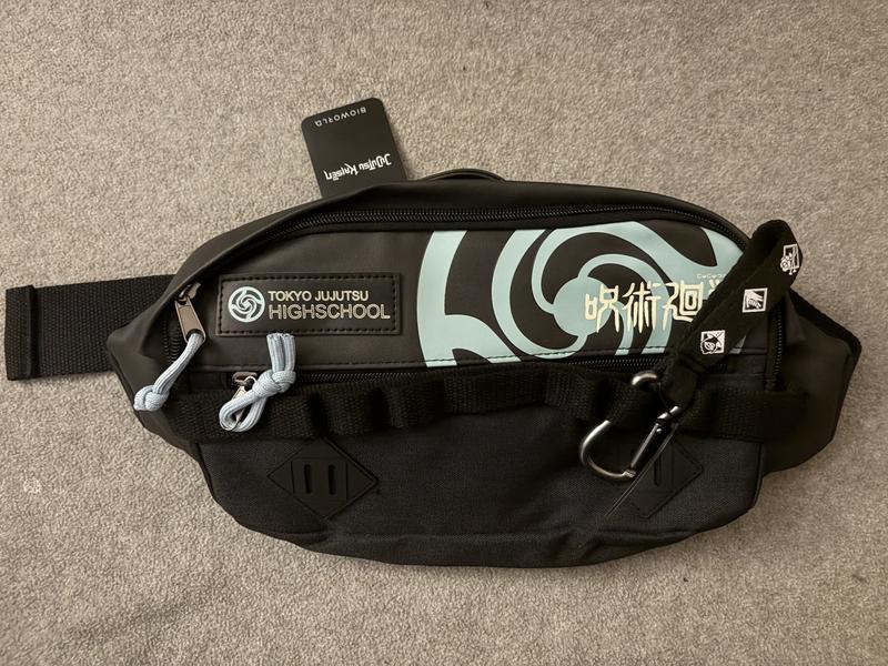 Jujutsu Kaisen Tokyo Jujutsu High Sling Bag | Hot Topic