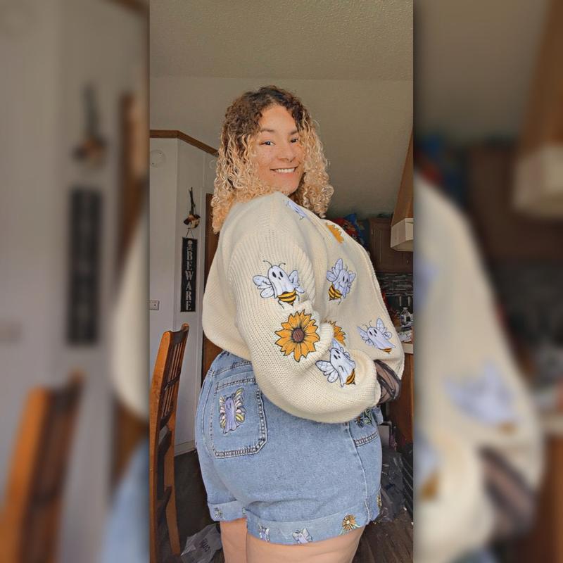 Thorn & Fable Ghost Bees Girls Crop Cardigan Plus Size | Hot Topic