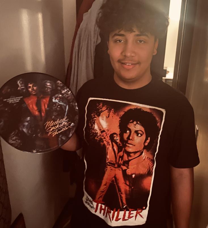 MICHAEL JACKSON'S THRILLER T SHIRT