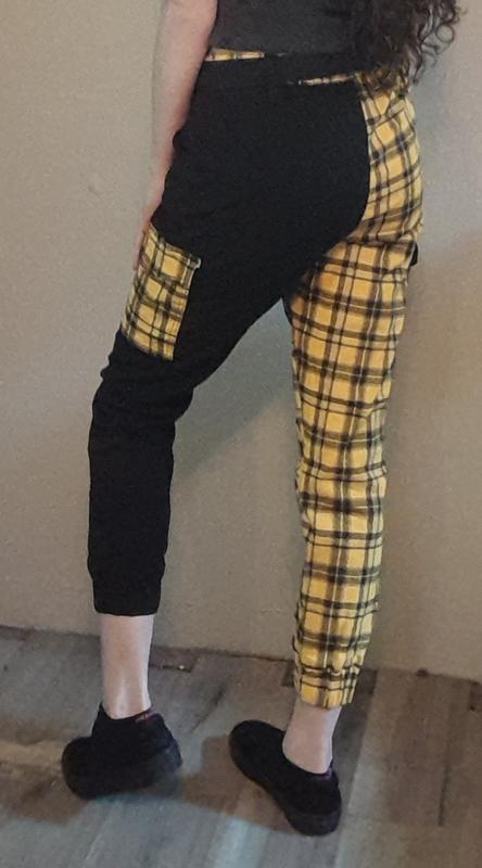 Hot Topic Black & Green Plaid Split Chain Pants