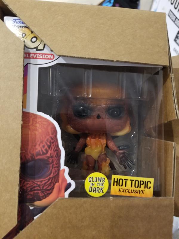 Funko Pop Vecna #1464 Stranger Things HOT TOPIC GITD Glow in the Dark READ | UK