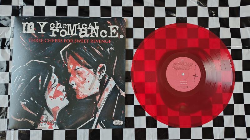 My Chemical Romance Three Cheers For Sweet Revenge (Ruby & Ghostly