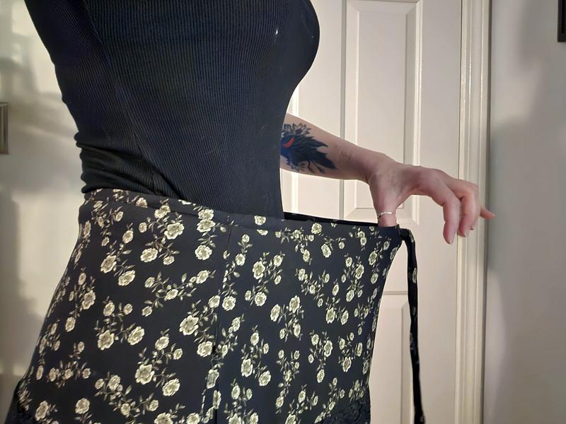 thorn & fable black & green floral midi dress Flower Lace Skirt Hot topic