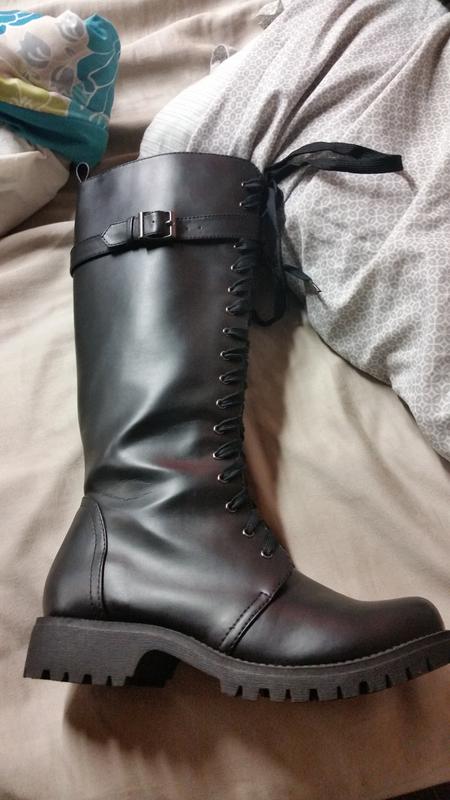 Hot topic store black combat boots