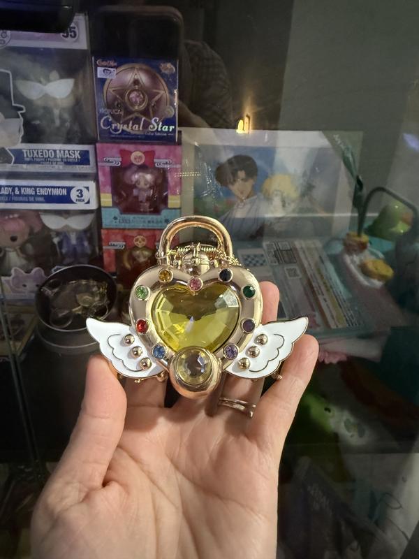 Pretty Guardian Sailor Moon Eternal Moon Brooch Claw Hair  display picture 2
