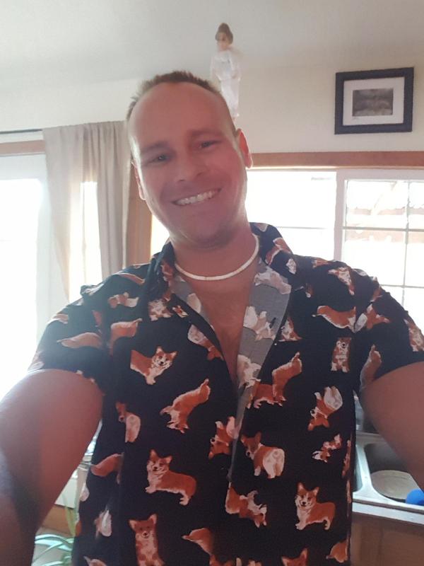 Corgi hawaiian on sale shirt hot topic