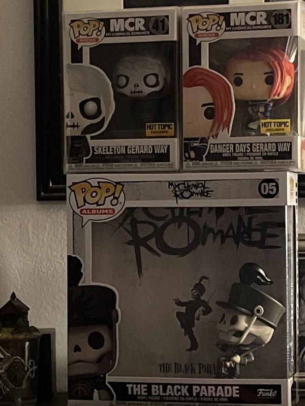 FUNKO POP!   マイケミカルロマンス　ブラックパレード　アートワーク Amazon.com: Funko Pop! Albums: My Chemical Romance - The