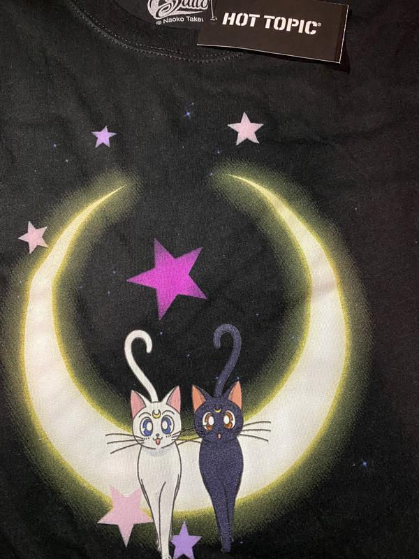 Sailor Moon's 3D Luna T-Shirt Spotted in the Wild at GameStop