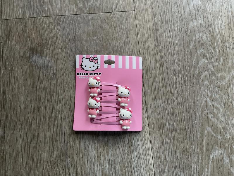 Hello Kitty Classic Pink Hair Clip Set