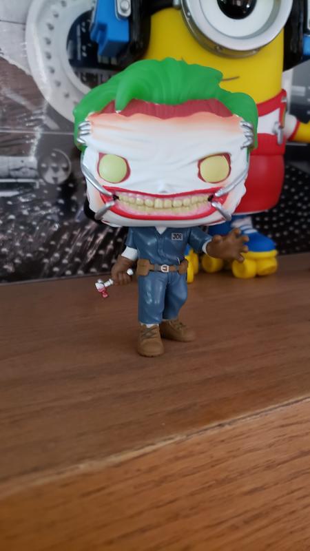 Funko The Joker [Death of The Family] (Hot Topic Exclusive): DC Universe x  POP! Heroes Vinyl Figure & 1 POP! Compatible PET Plastic Graphical  Protector Bundle [#273 / 37487 - B] : : Juguetes y juegos