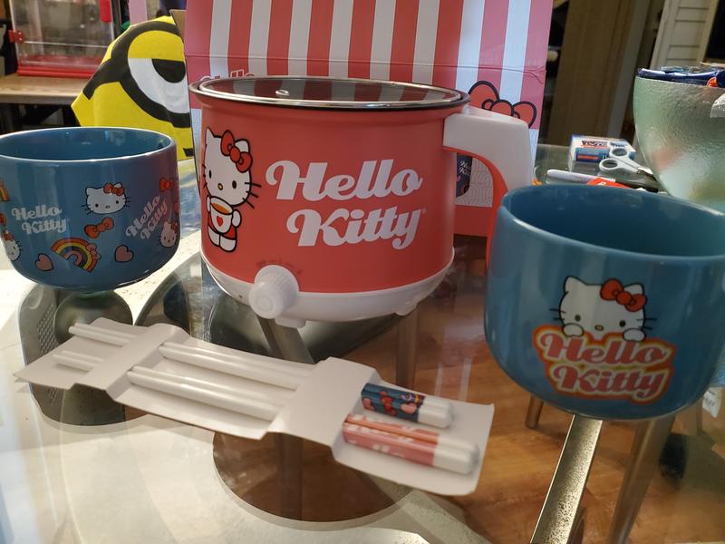 Hello Kitty Hot Pot Set | Hot Topic
