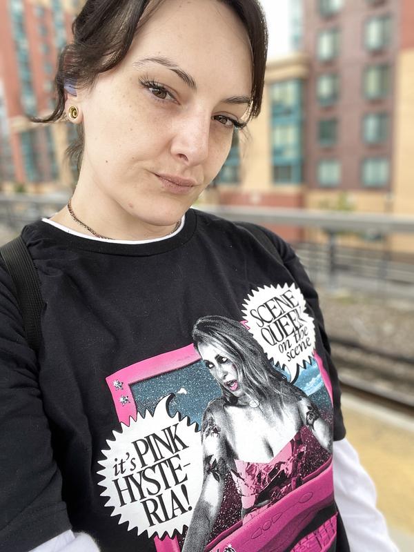 Scene Queen Hot Singles In Your Area Computer T-Shirt | Hot Topic
